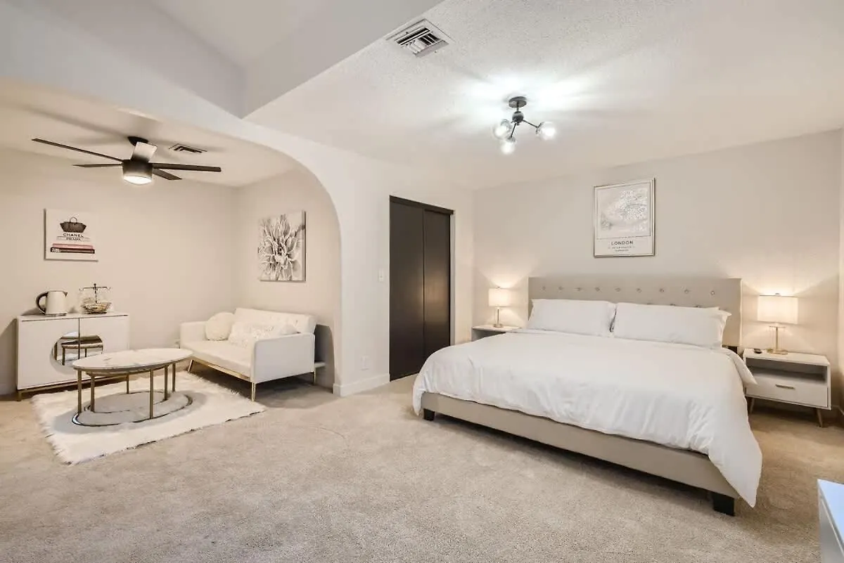 Dom wakacyjny Heated Pool Modern Ranch Villa 10 Min To Strip Las Vegas