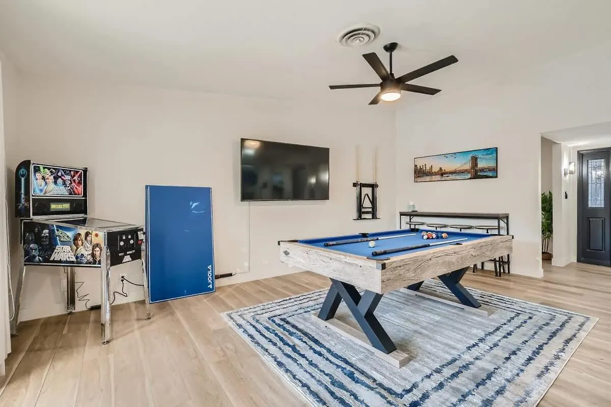 Dom wakacyjny Heated Pool Modern Ranch Villa 10 Min To Strip Las Vegas