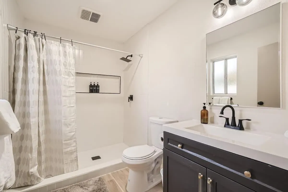 Heated Pool Modern Ranch Villa 10 Min To Strip Las Vegas Dom wakacyjny